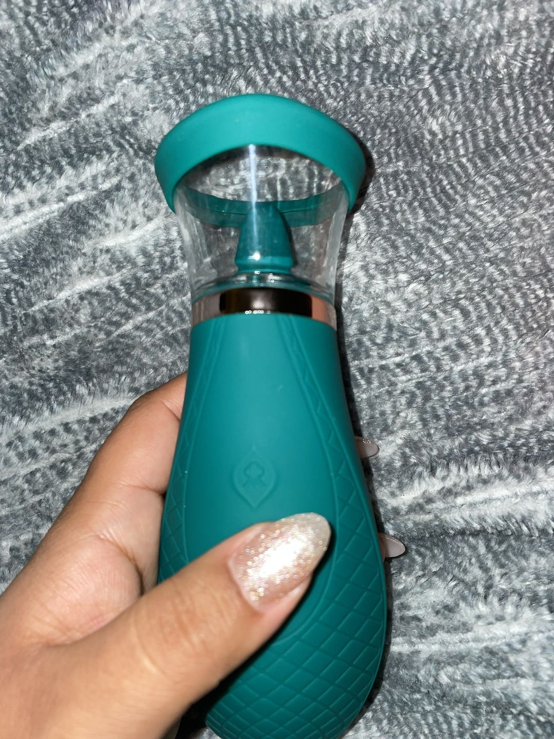 Customer photo review of SCIONESS Sucking and Licking Clitoral Stimulator