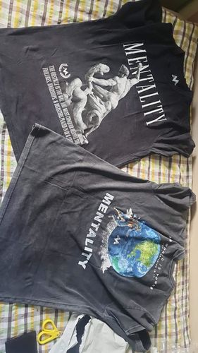 Customer photo review of Veni Vidi Vici -  VINTAGE TEE