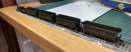 Customer photo review of Athearn N 34' Old Time Overton Passenger Set, SP (4)
