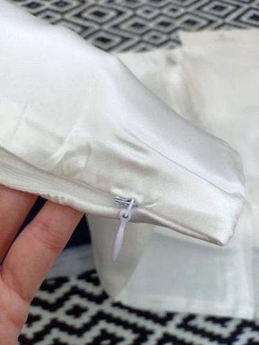 Customer photo review of White 22 Momme Mulberry Silk Pillowcase