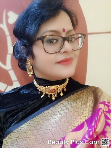 Customer photo review of Rubans Gold Plated Assorted Stone Studded Choker Necklace Jewellery Set