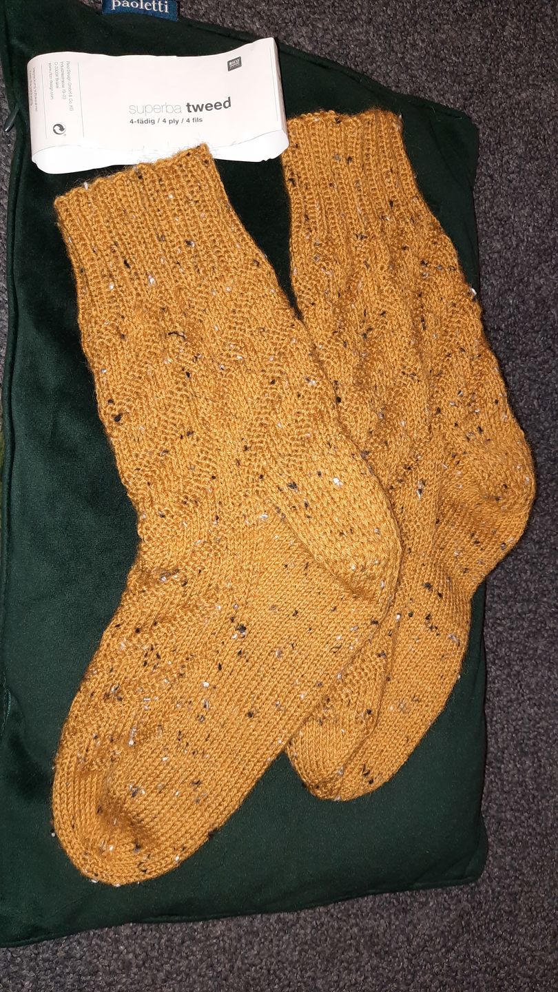 Customer photo review of Rico Superba Tweed 4 Ply Sock Yarn