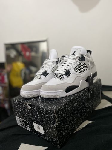 Customer photo review of Nike Air Jordan 4 Retro 'Military Black' Mens