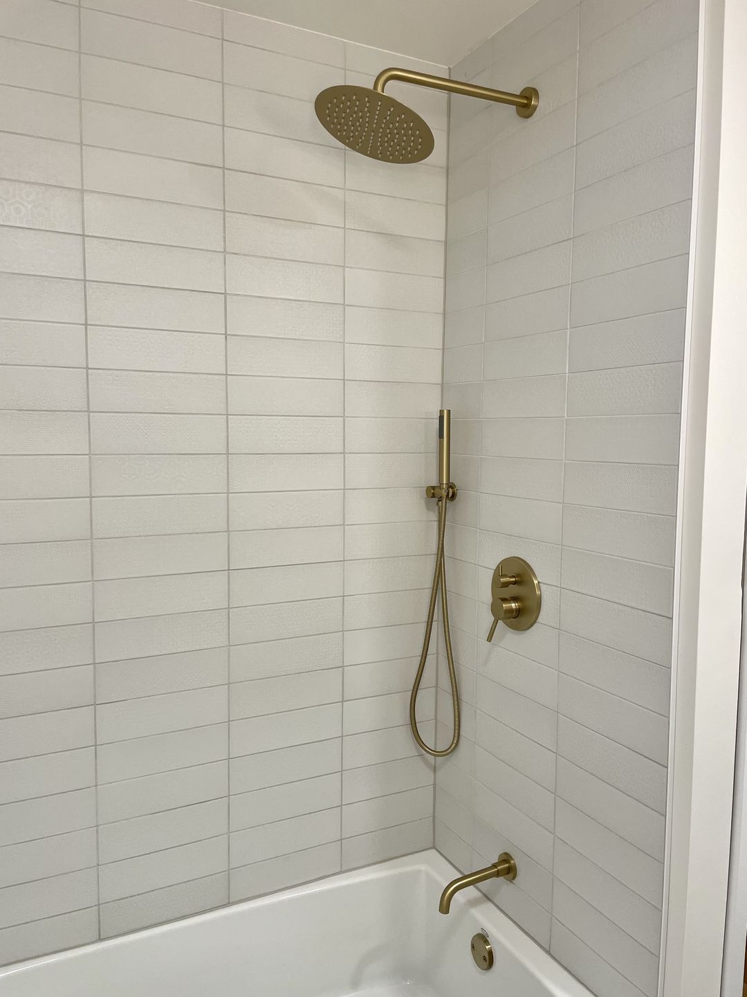 Customer photo review of Tub Shower Faucet Set Complete Rain Shower System with Tub Spout RB1084