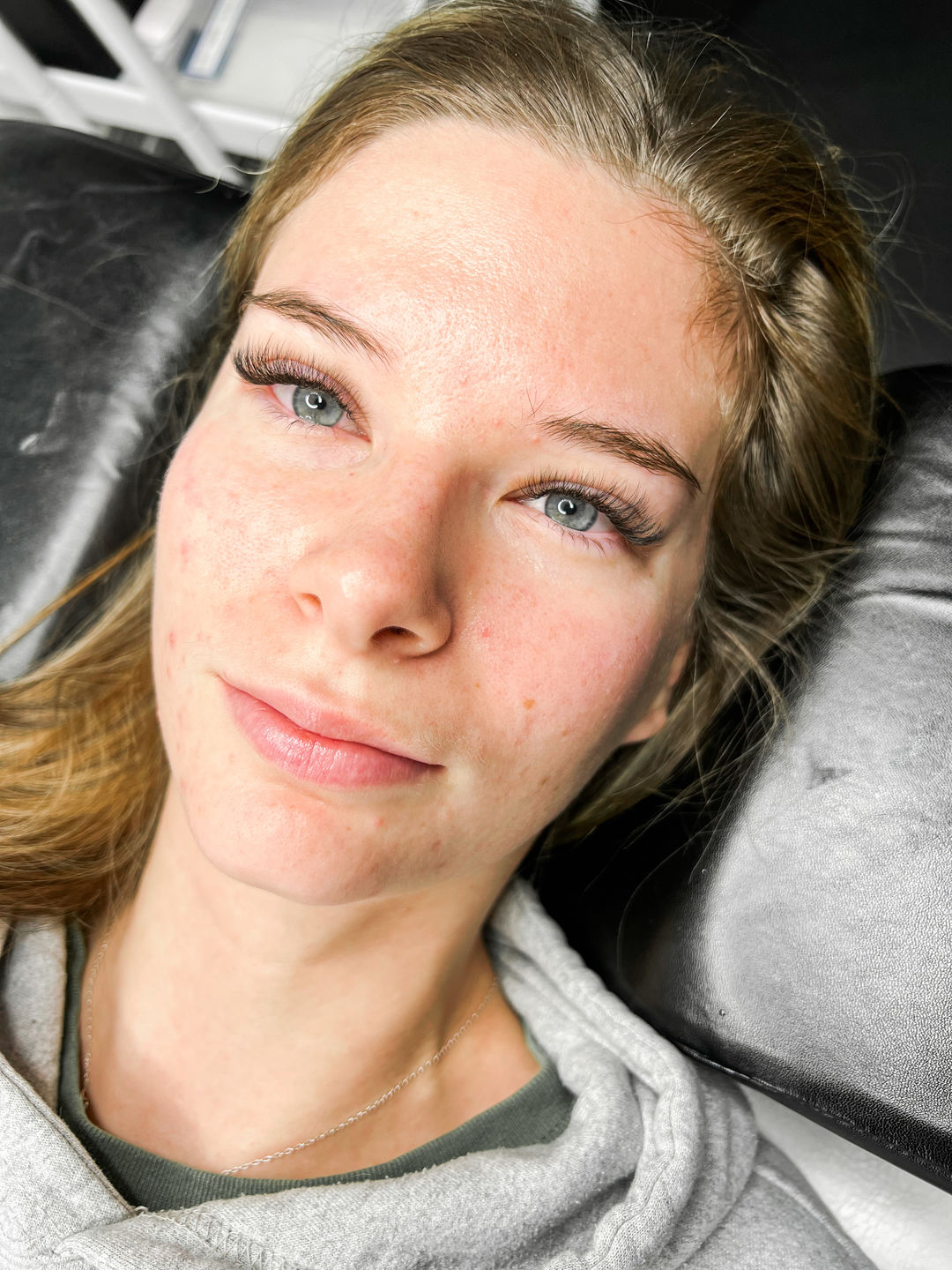 Customer photo review of Mar Preto Black Lash Adhesive
