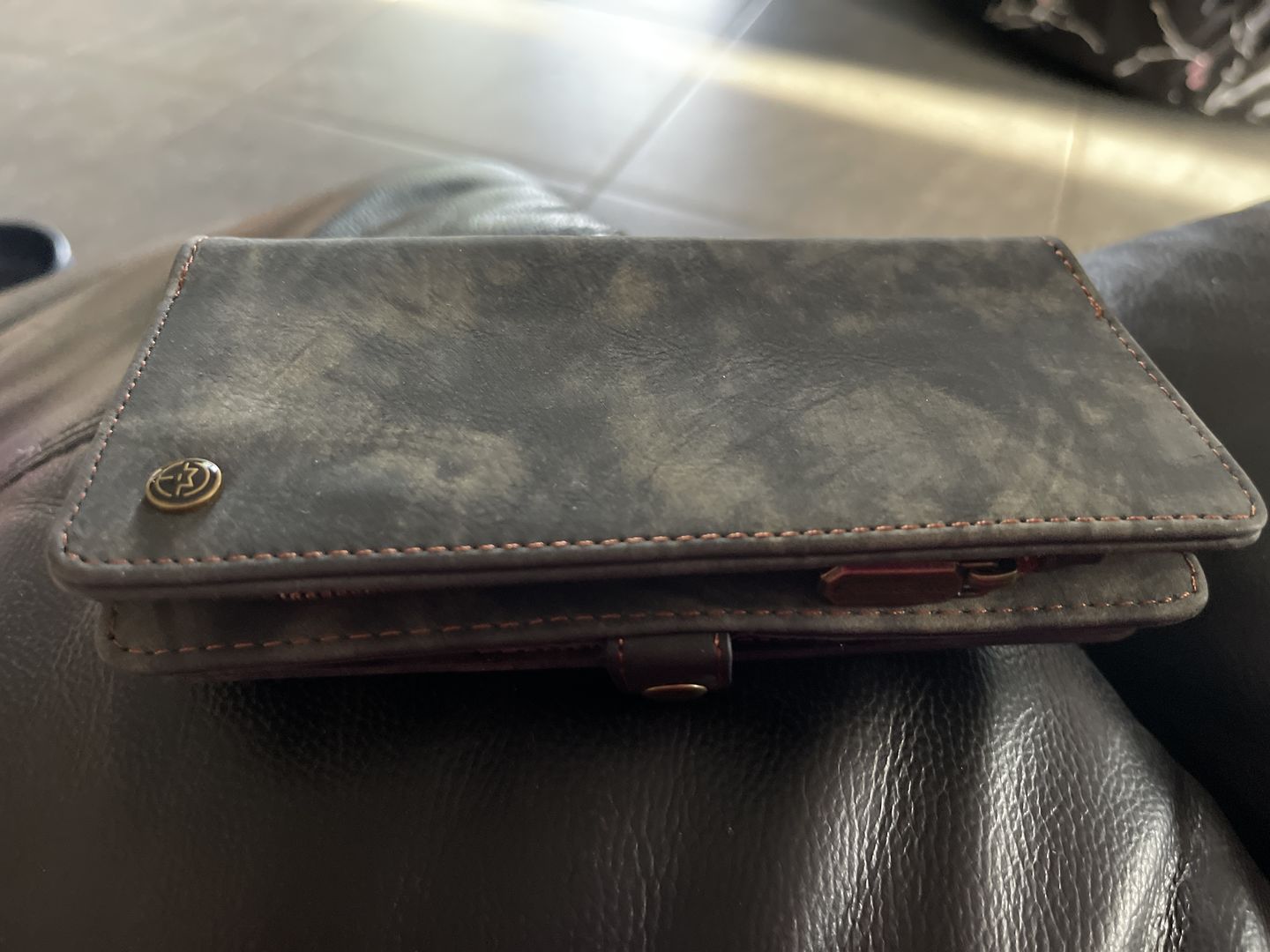 Customer photo review of Vintage leather mega storage wallet detachable iPhone case
