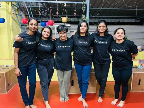 Customer photo review of Group Custom T Shirts Printing