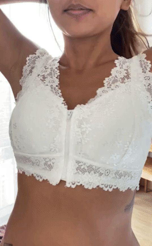 Customer photo review of Soutien-gorge sans armatures en dentelle zip à l'avant
