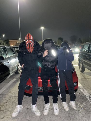 Customer photo review of Destroyed Black