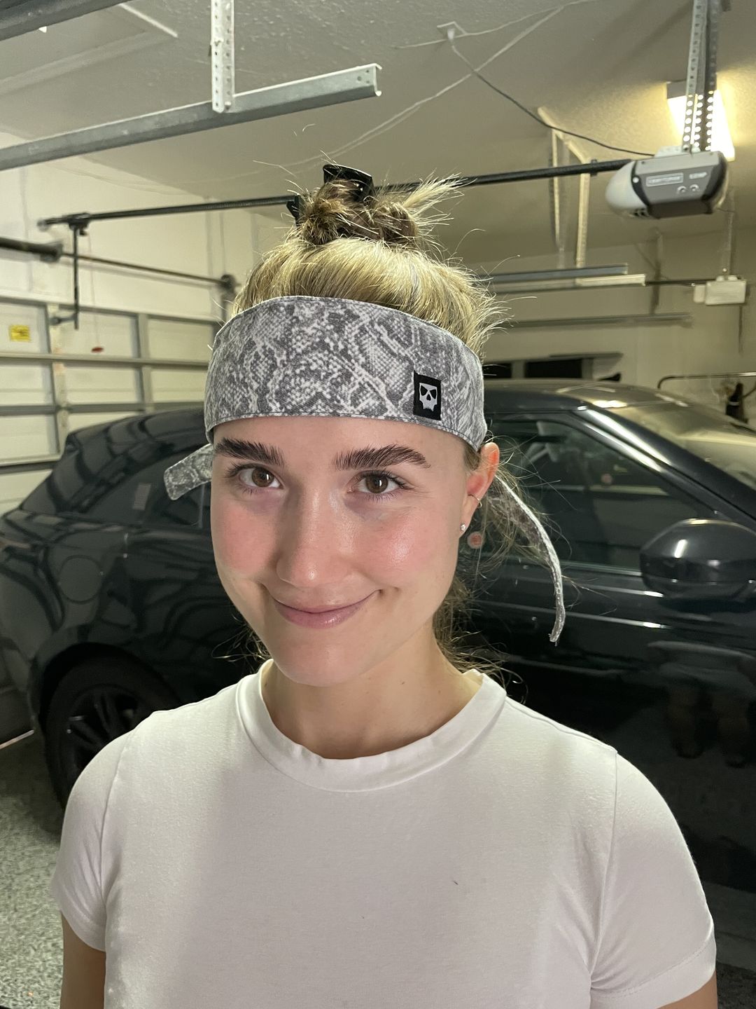 Customer photo review of PYTHON HEADBAND - SNOW