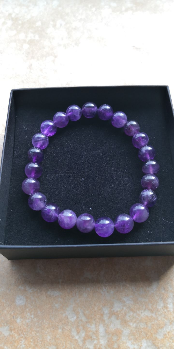 Customer photo review of Bracelet en améthyste 8mm