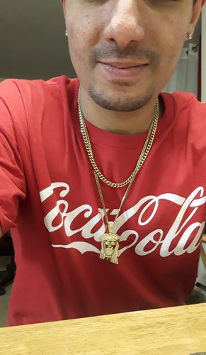 Customer photo review of Lemonade VVS Lab Made Savior Jesus Pendant