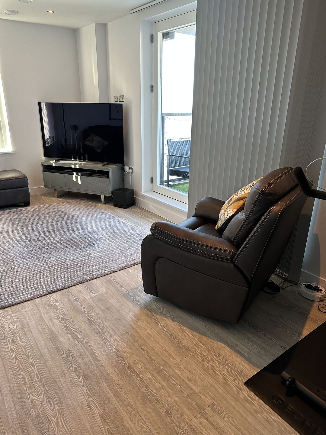 Customer photo review of Vinson Resilience Smart Power Recliner Armchair