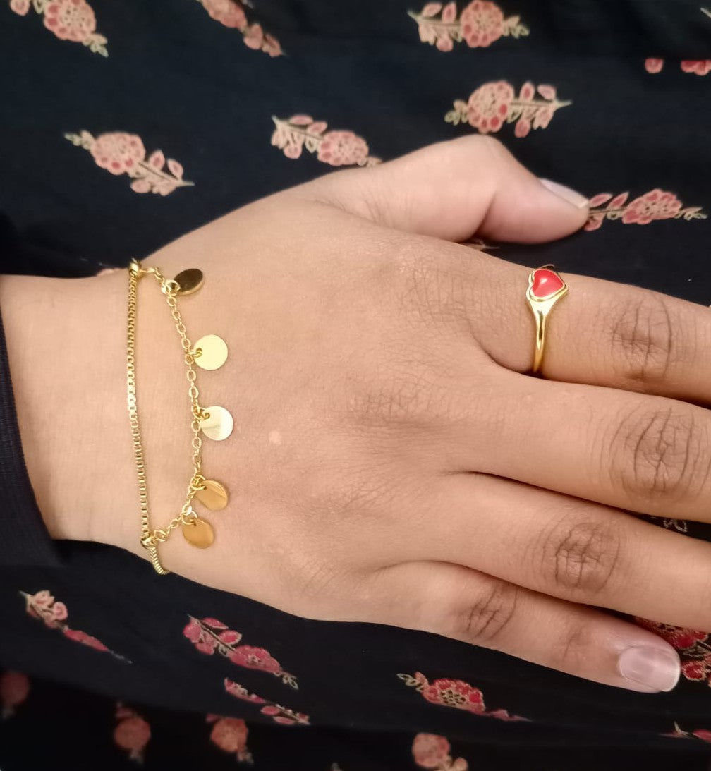 Customer photo review of Tiny Plates Bracelet- 18k Gold Plated