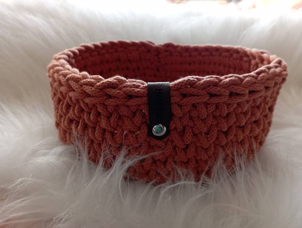 Customer photo review of Kunstleder Label HANDMADE für Häkelkörbe etc. - 90x15 mm - CS0018