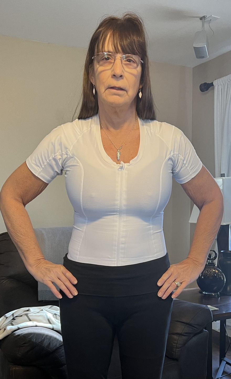Customer photo review of Posture Shirt® For Women - Zipper
