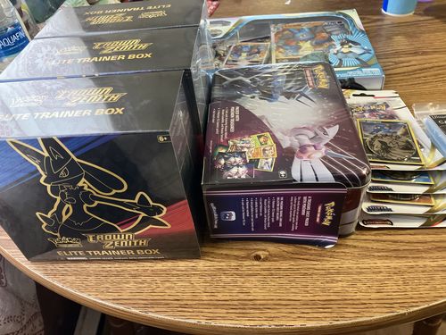 Customer photo review of Pokemon: Crown Zenith - Elite Trainer Box
