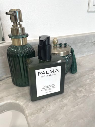 Customer photo review of Hydrating Hand Sanitizing Serum