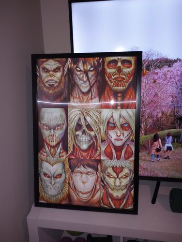 Customer photo review of 3D Transition [9 Titans] Lenticular Print