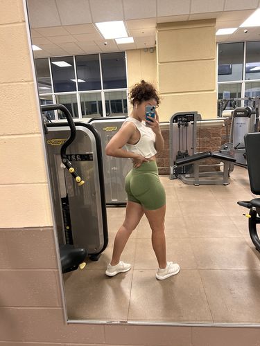 Customer photo review of Olive Seamless Biker Shorts