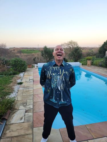 Customer photo review of Chemise à manches longues bleue pour hommes Happy New Year's Eve Festival Fireworks Holiday Print