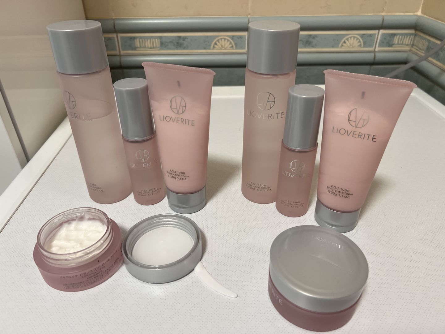 Customer photo review of LIOVERITE Balance Control Cream