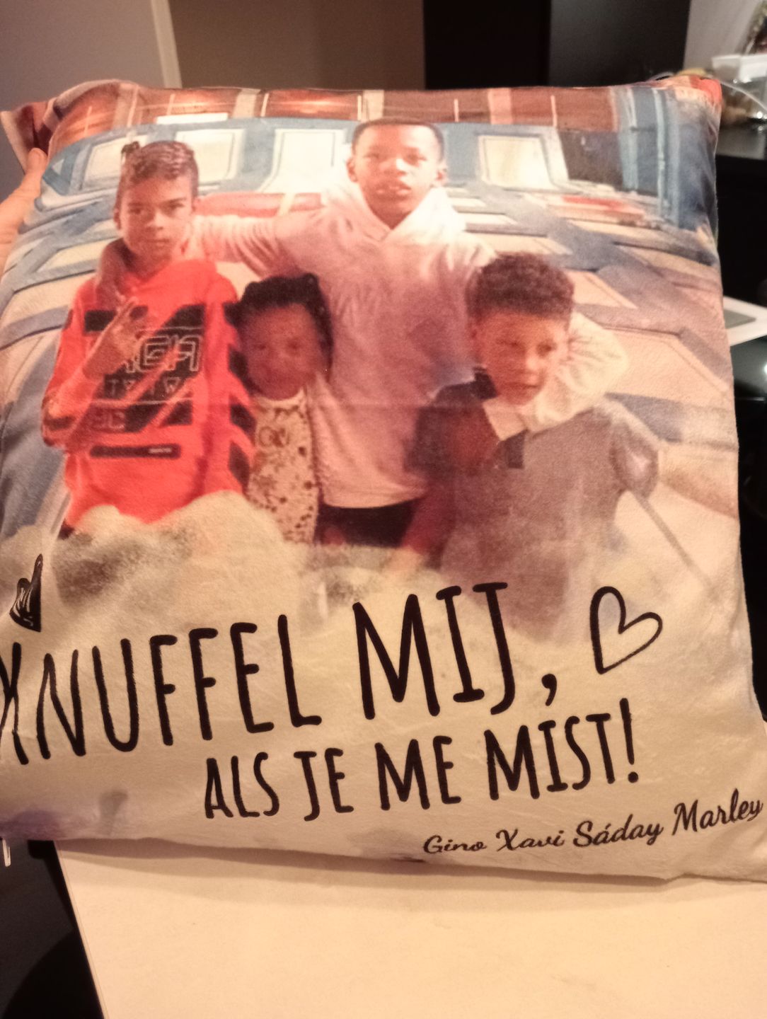 Customer photo review of Knuffel mij - Koppel-Kussen