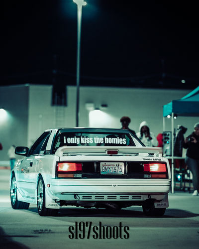 Customer photo review of Urban Light Night Lightroom Preset Pack