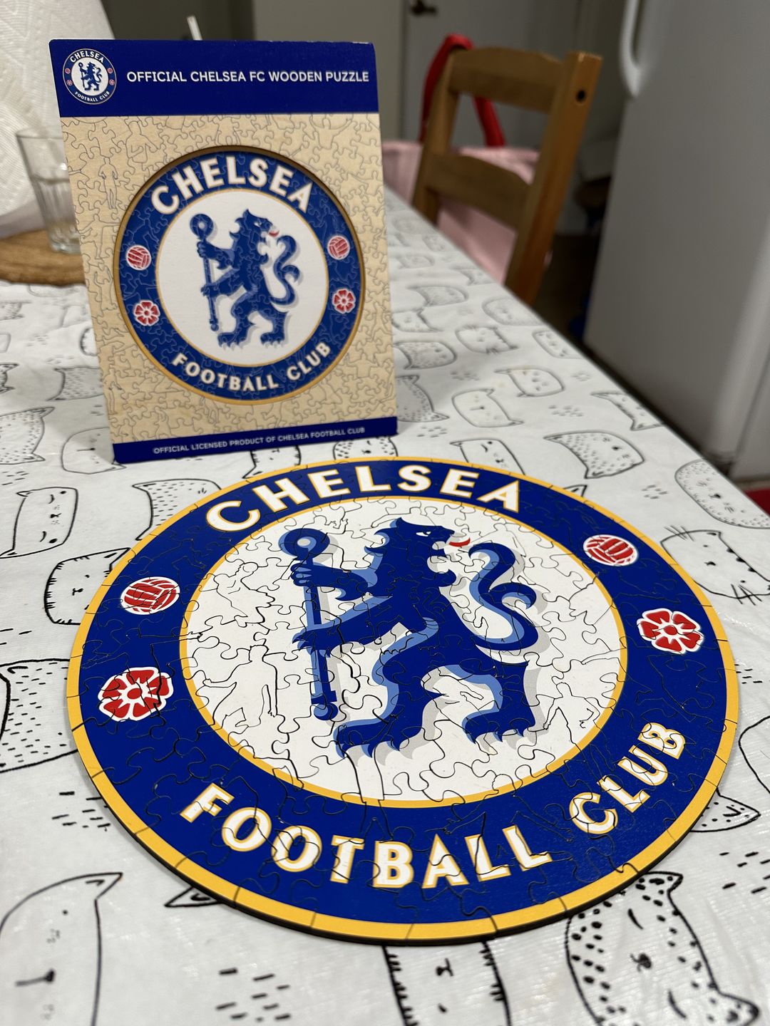 Customer photo review of Chelsea FC® Logo - Official Wooden Puzzle