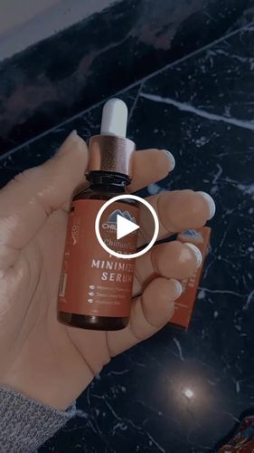 Customer video review of Pore Minimizer Serum – Hydrate Skin, Anti – Ageing, Treat Acne Scars & Minimize Pores Appearance