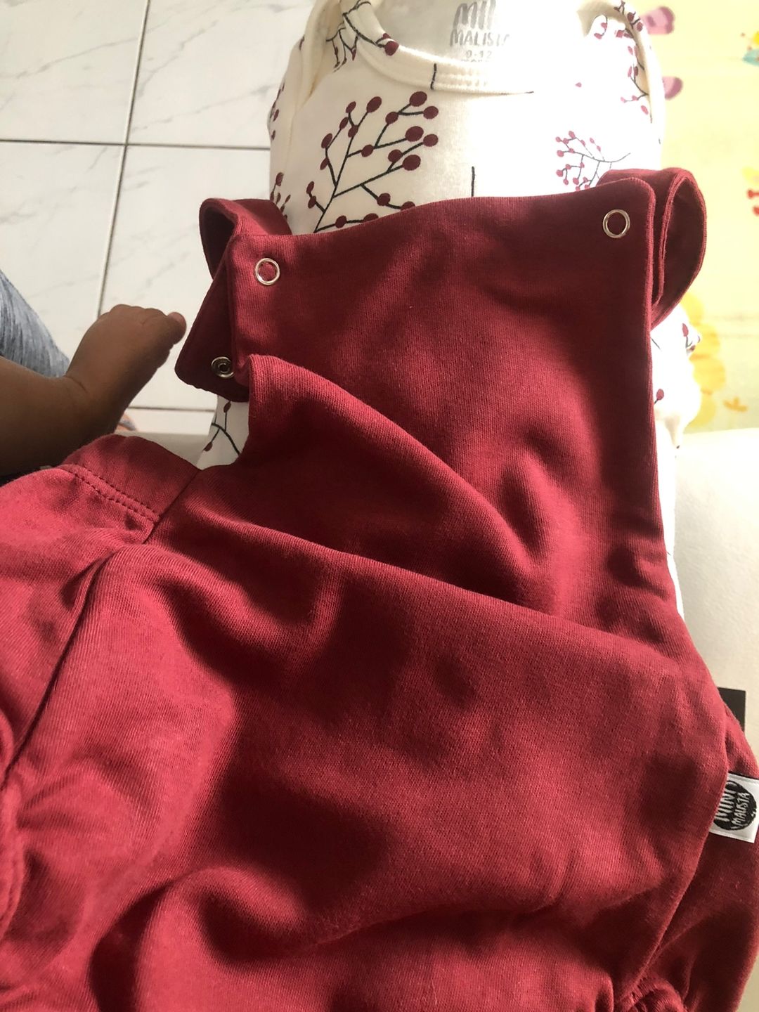 Customer photo review of Body de Bebê Unissex Manga Curta Berries
