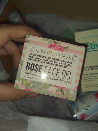 Customer photo review of Rose Face Gel