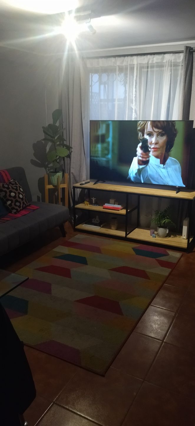 Customer photo review of Rack TV 146 x 40 x 60 Negro MIMA