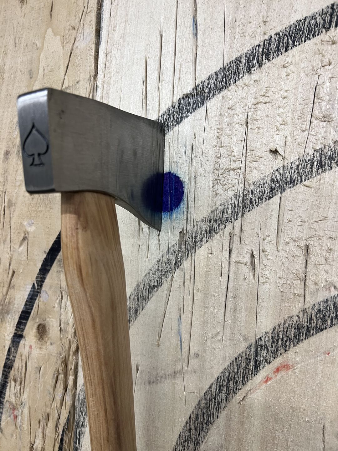 Customer photo review of Ace of Spades Throwing Axe (3rd Generation)