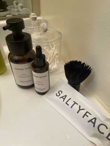 Customer photo review of The Tanning Set