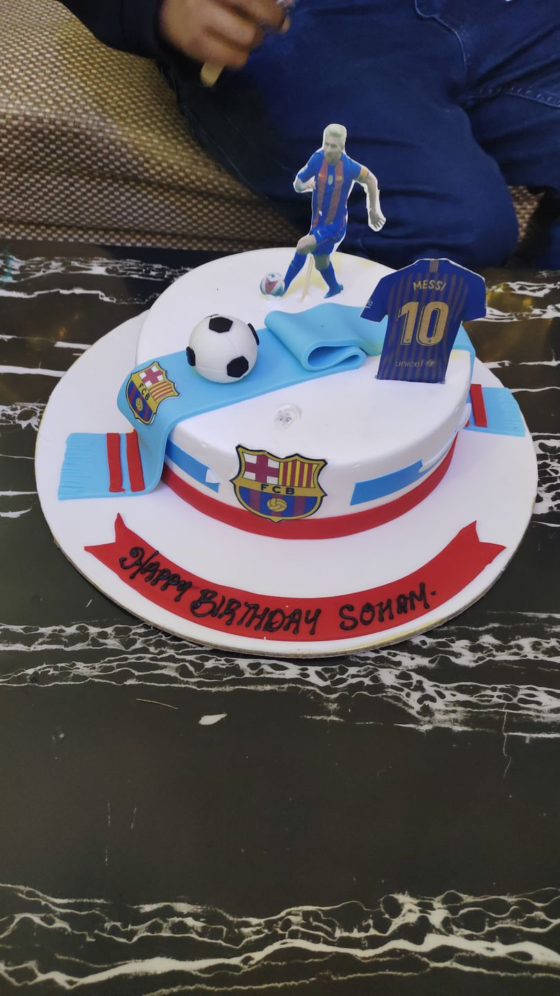 Customer photo review of Messi Jersey Cake