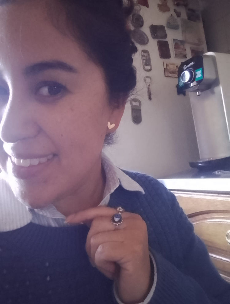 Customer photo review of Aretes Corazón