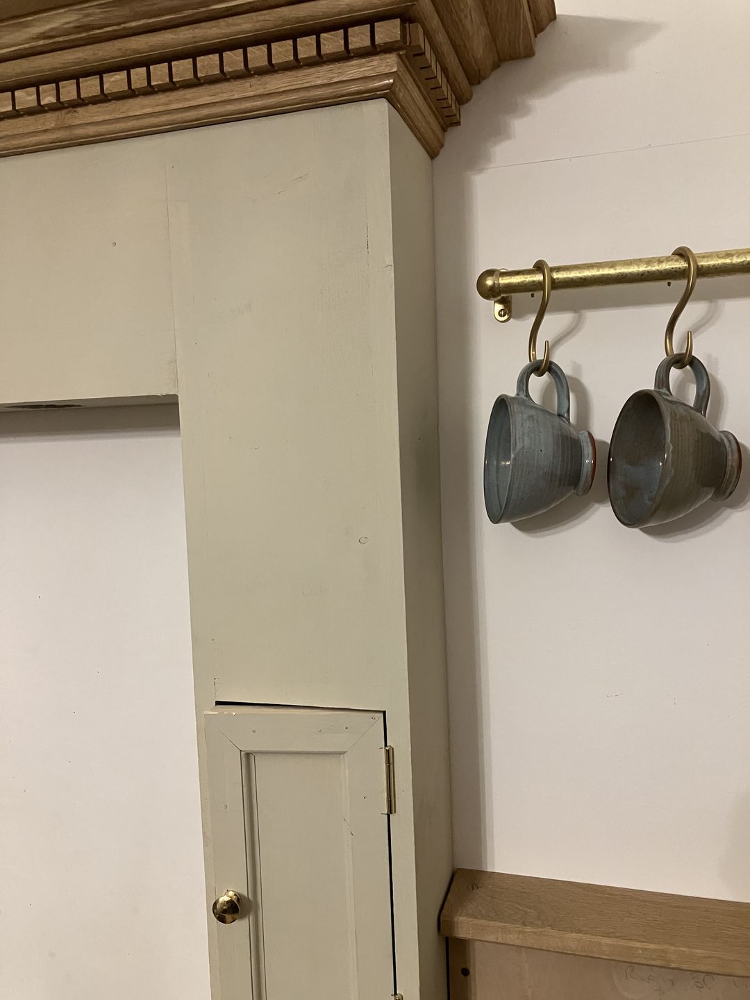 Customer photo review of Classic Polished Brass Cupboard Handles