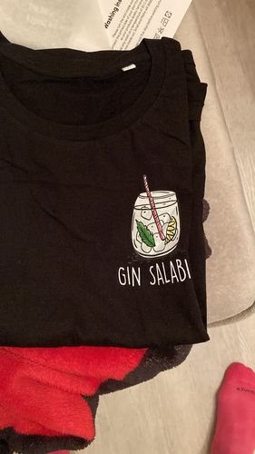 Customer photo review of GIN SALABIM - Premium Shirt Damen