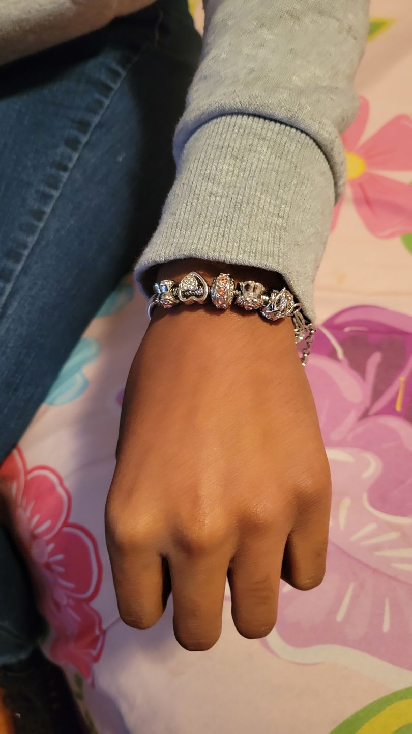 Customer photo review of Mother Daughter Eternal Love Bracelets