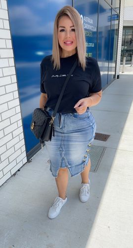 Customer photo review of Leena Denim Skirt