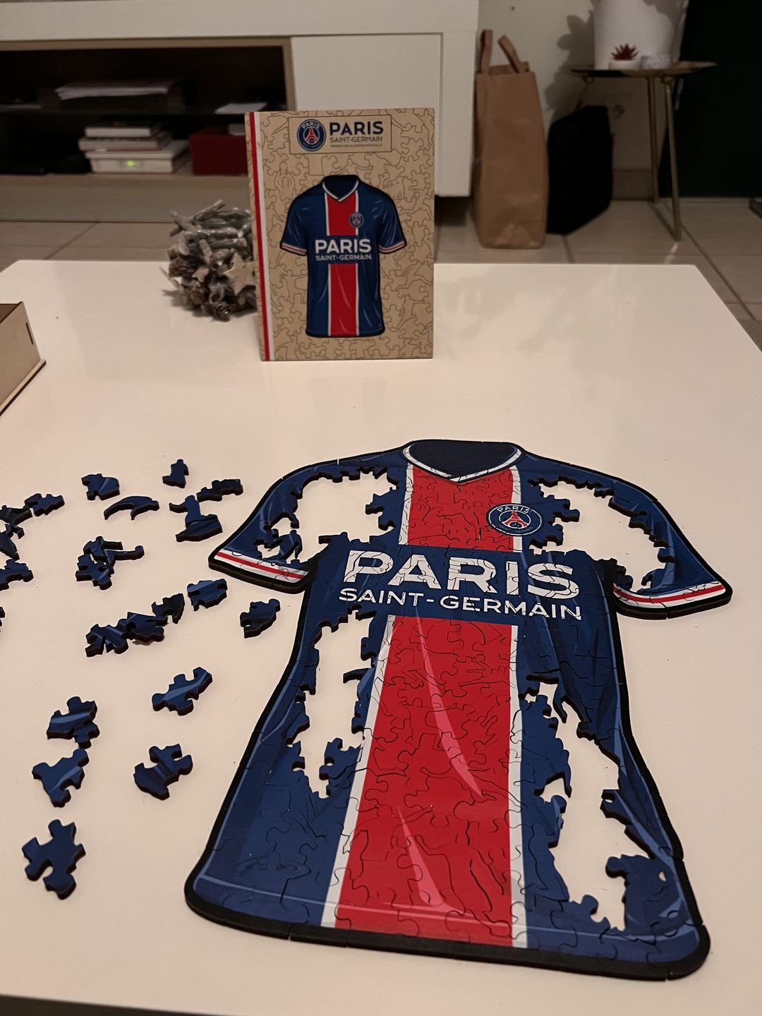 Customer photo review of Maillot PSG® - Puzzle Officiel en Bois