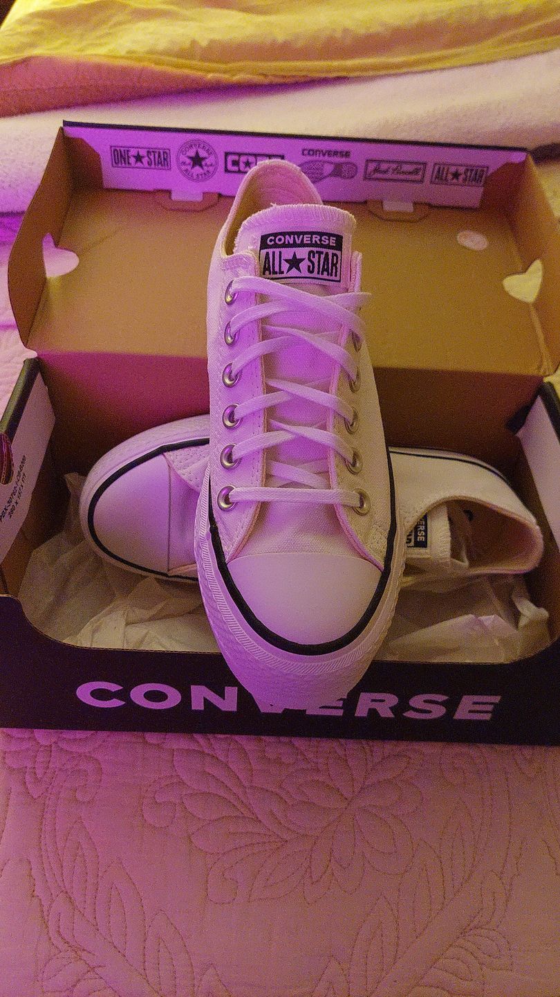 Customer photo review of Zapatilla Converse Chuck Taylor Plataforma Mujer Blanco