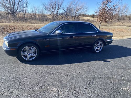 Customer photo review of 2004-2009 Jaguar XJ8 4 Wheel Air Suspension Conversion Kit with Light Fix Module (JA14FM)