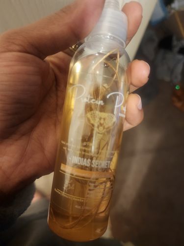 Customer photo review of Chad and India’s Root to Tip Bundle| 4 sizes to choose from