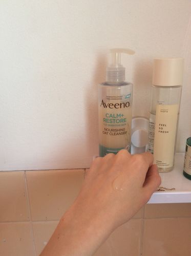 Customer photo review of Nourishing Oat Cleanser, For Sensitive Skin 232ml