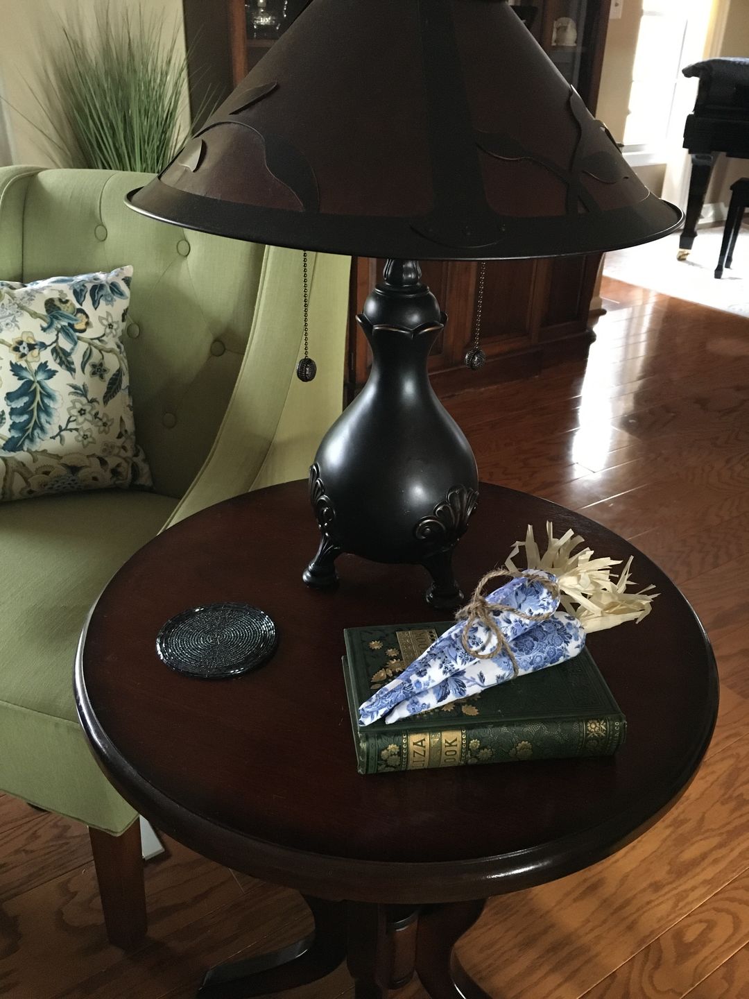Customer photo review of Glass Beaded CoasterColor: Luster BlueSize: 4" RoundSet of 4