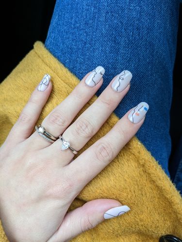 Customer photo review of I Am Woman 24pc Press On Nail Set