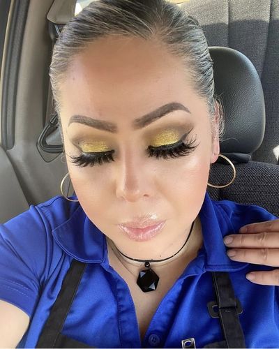 Customer photo review of Under construction 🚧 39 colors makeup palette