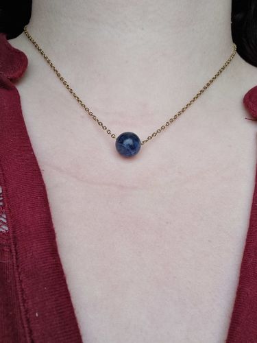 Customer photo review of Collier à perle de sodalite en acier inoxydable